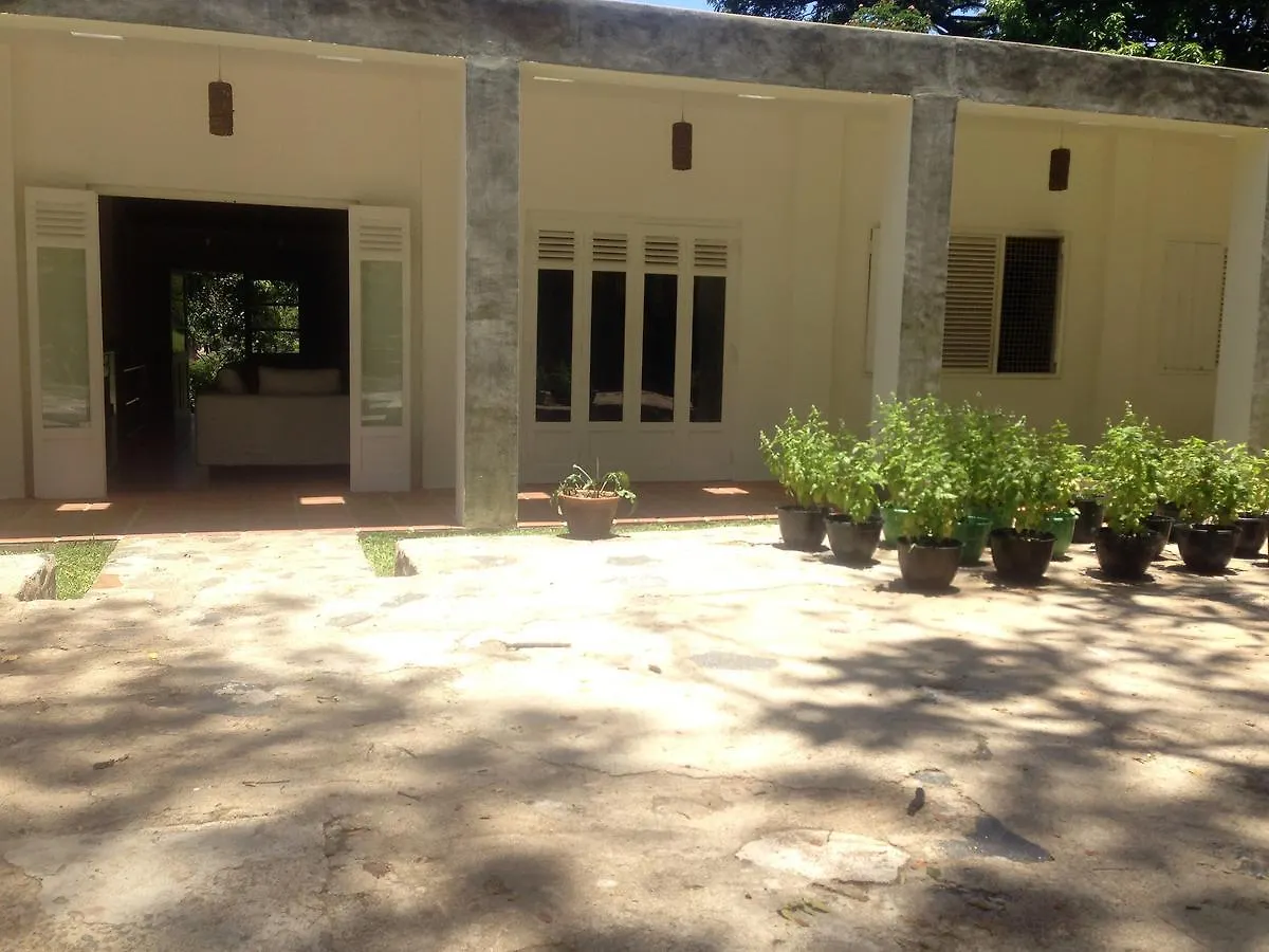 Officers Mess Kandy 0*,  Sri Lanka